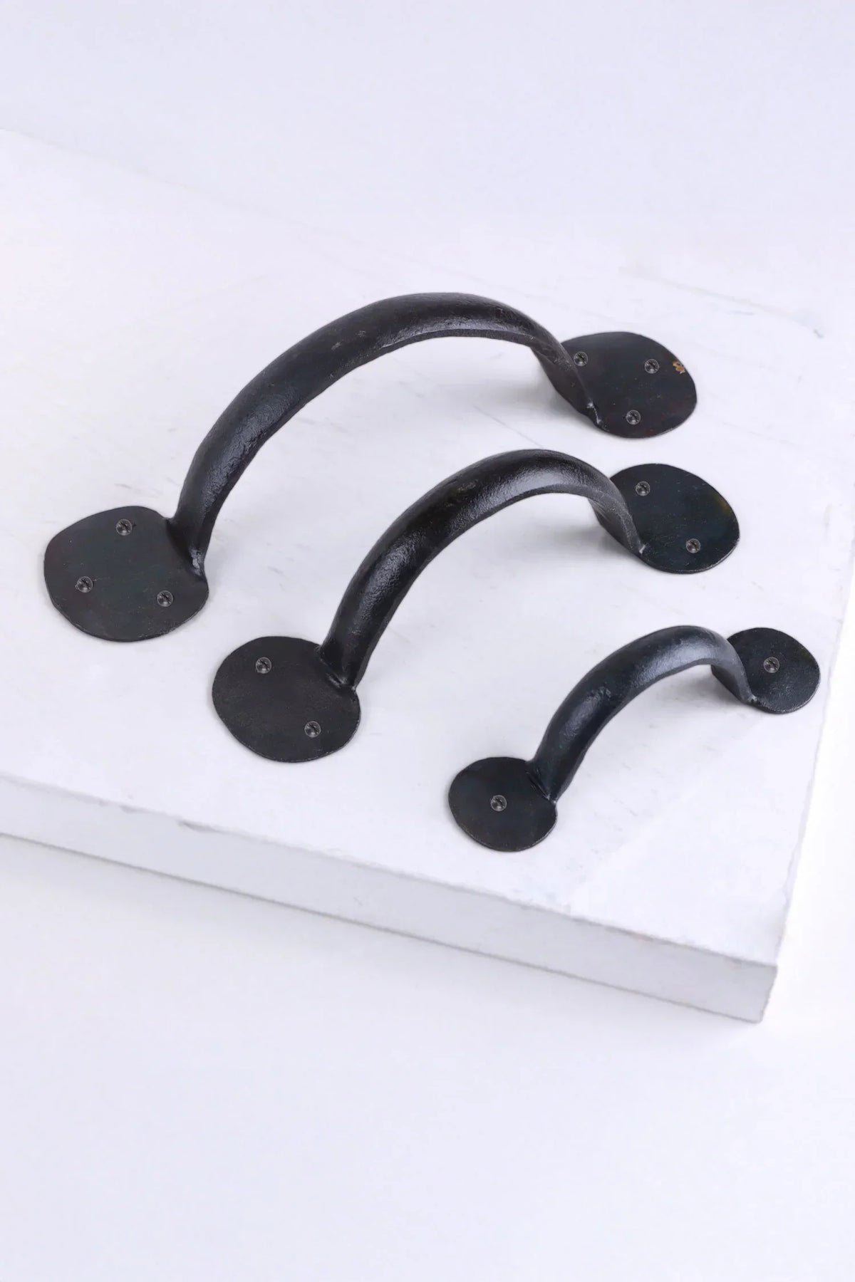Coinbase Hand-Forged Iron Pull Handle in Beeswax Finish — G Decor