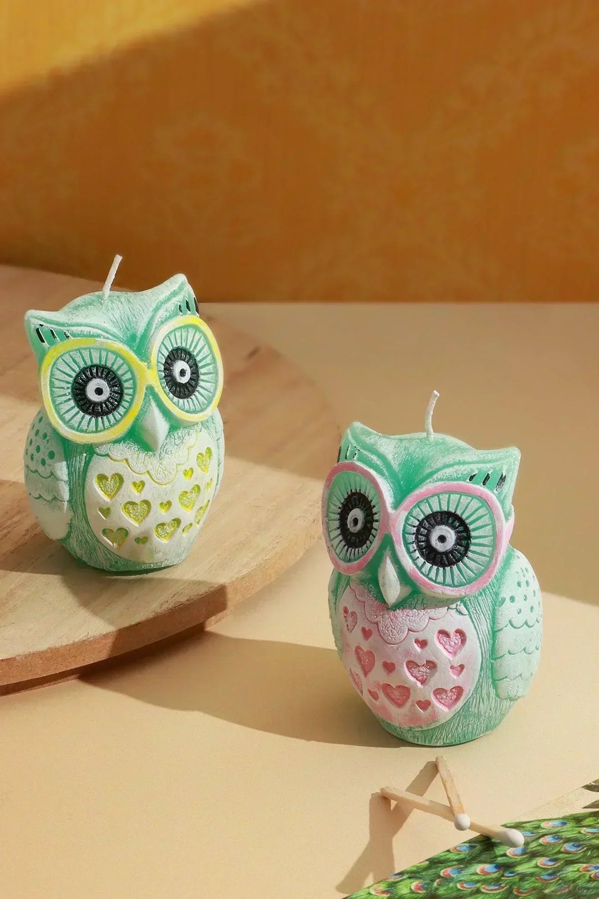 Hootique Owl Couple Candle in Pink and Yellow — G Decor