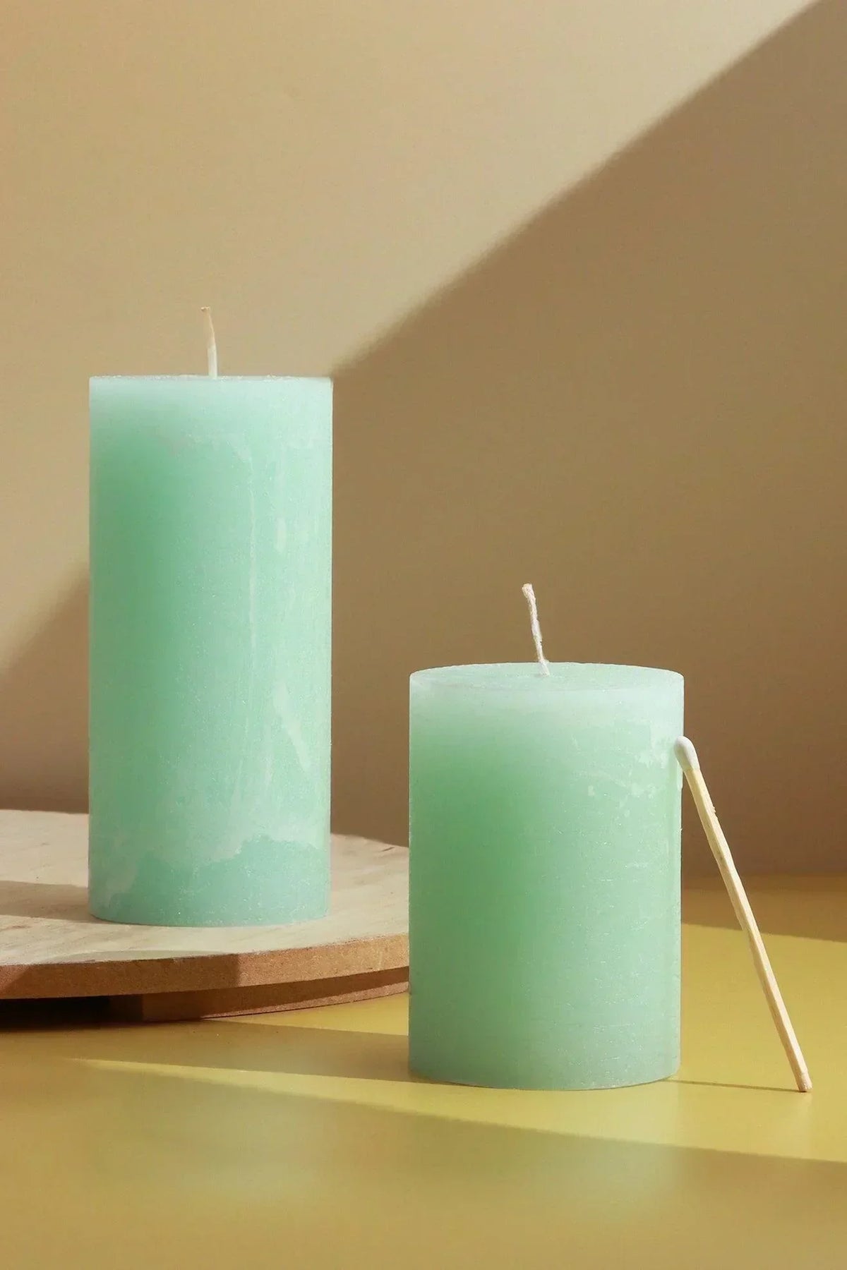 Scented Breeze Marbled Pillar Candle in Green with Garden Retreat — G Decor
