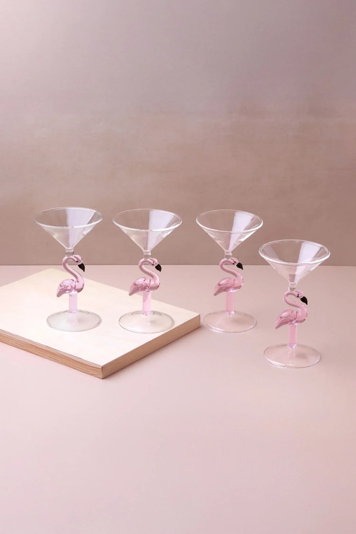 Flamingo Stem Pink Cocktail and Martini Glasses Set of 4 — G Decor