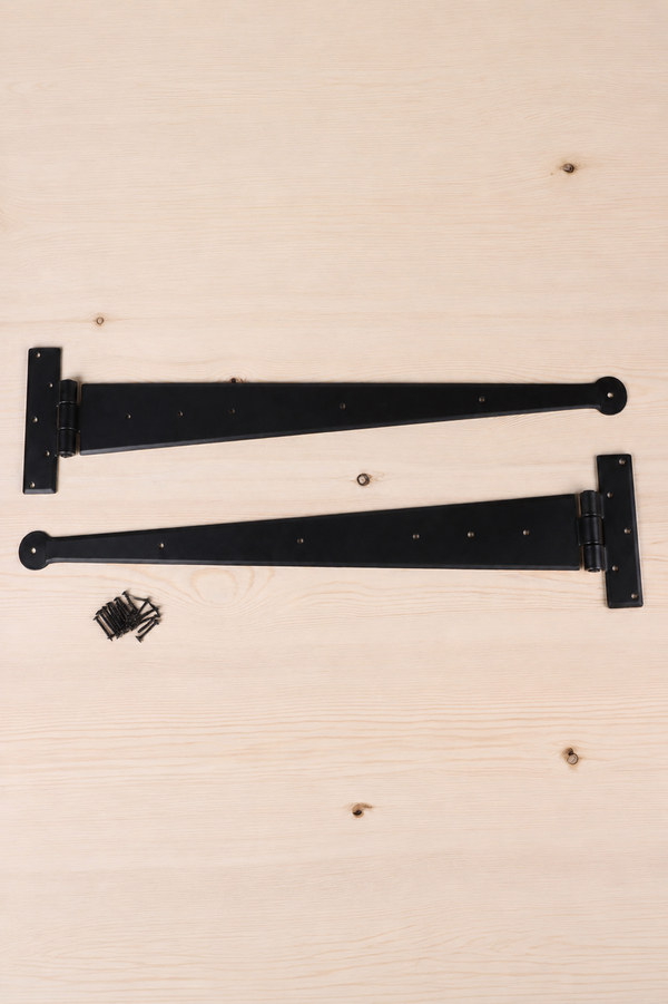 24″ Pair of Hand-Forged Penny End T Hinges in Black Finish