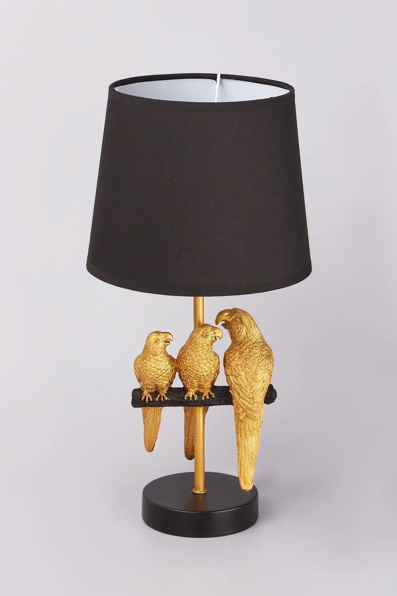 Comment choisir les lampes de table pour la maison : guide d'un décorateur sur la lumière, l'échelle et l'atmosphère