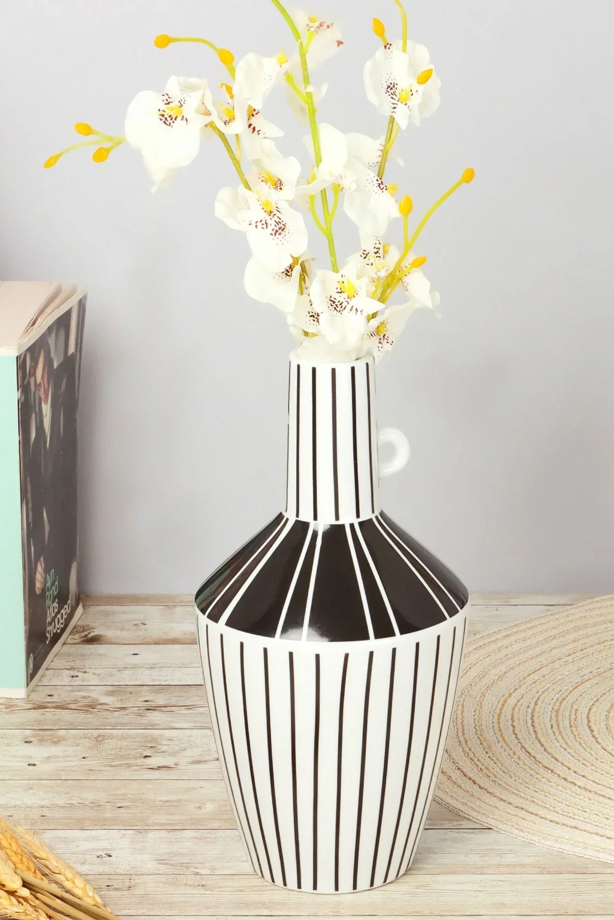 Linea Atelier Tall Monochrome Ceramic Vase in Black and White — G Decor