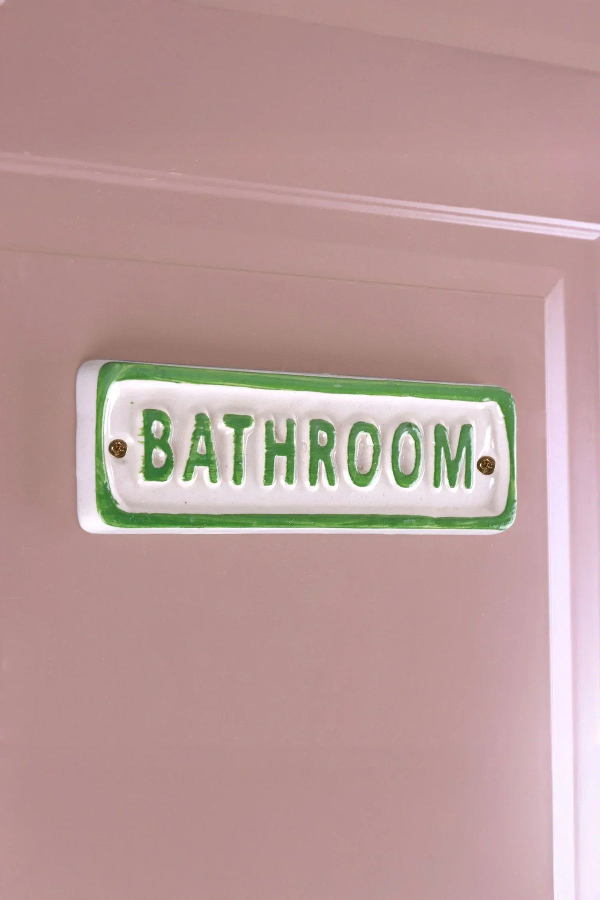 Rustic Ceramic Bathroom Door Plaque with Green Cottage Border — G Decor