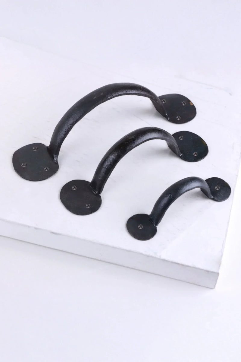 Penny End Hand-Forged Iron Pull Handle in Beeswax Finish