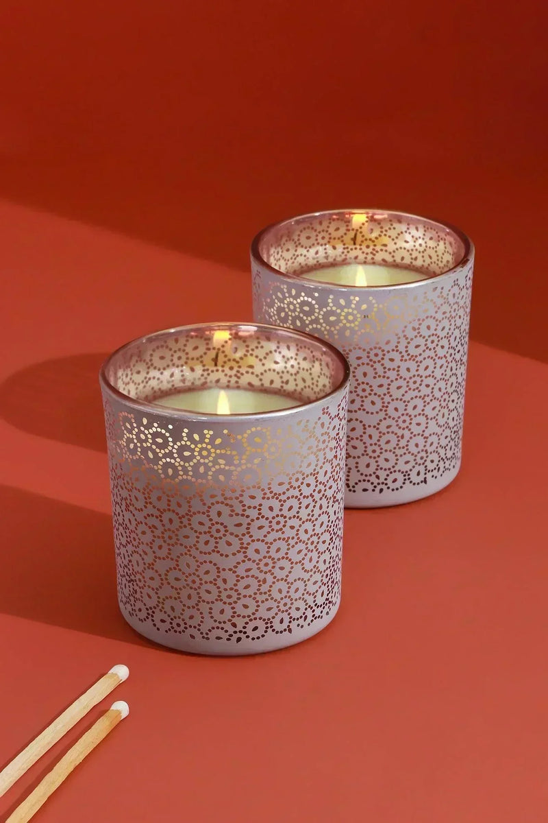 Mira Candle Co. Frische Moso Bambus Sojawachskerze im Zweierpack in weißem Glas