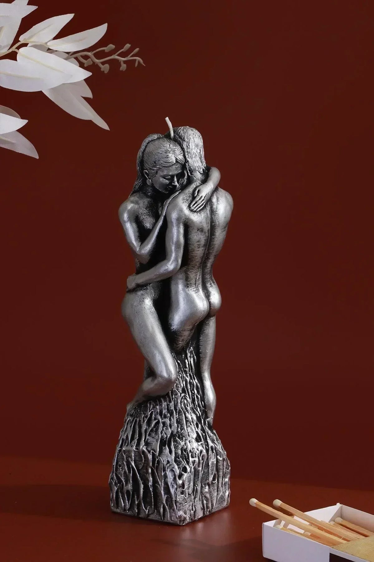 Infinita Intertwine Balance Large Sculptural Candle in Silver — G Decor