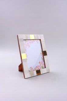 Julienne Bone Inlay Photo Frame in Ribbed Cream with Aged Brass
