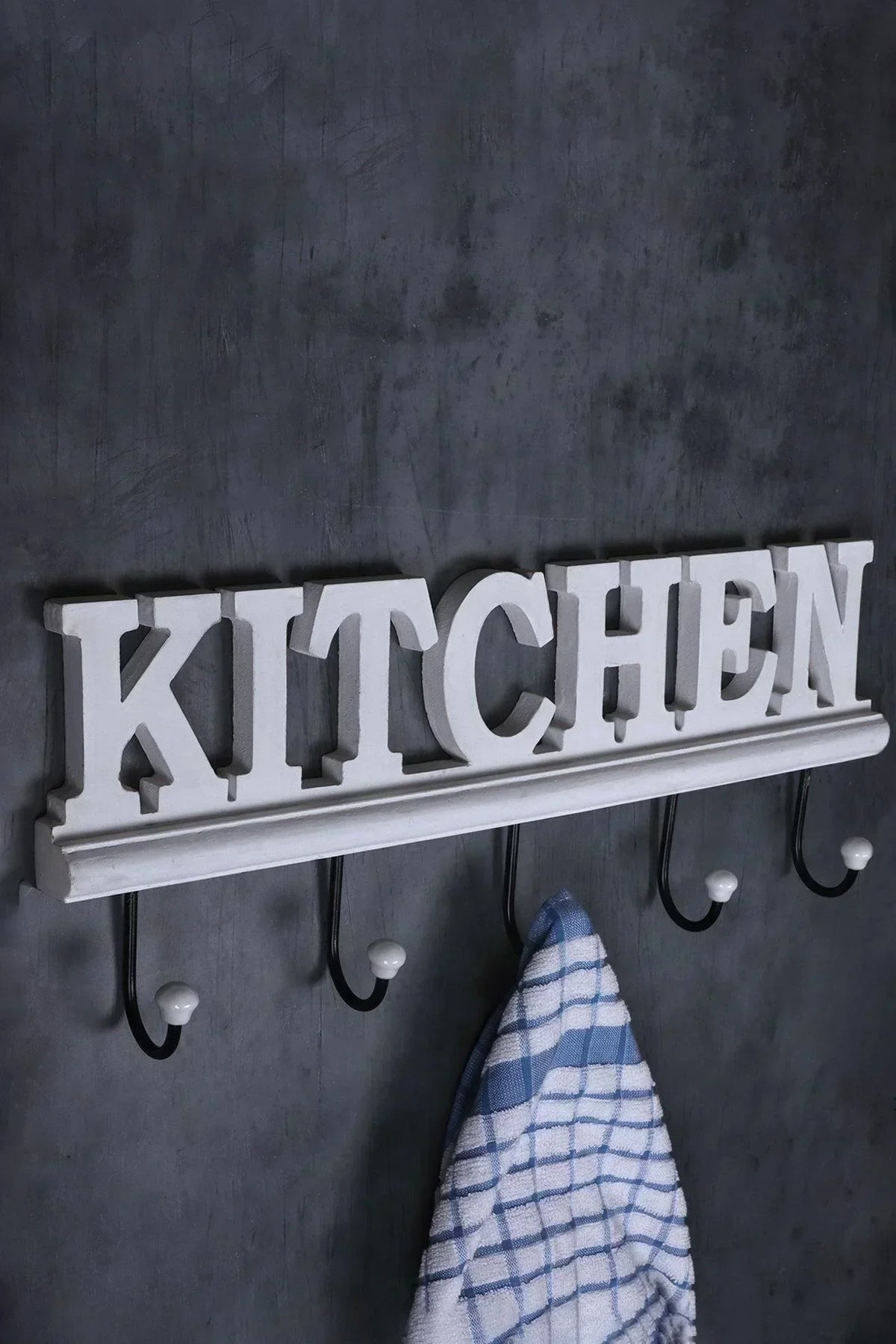 Rustic White Wall-Mounted Kitchen Hook Rack with Lettered Plaque — G Decor