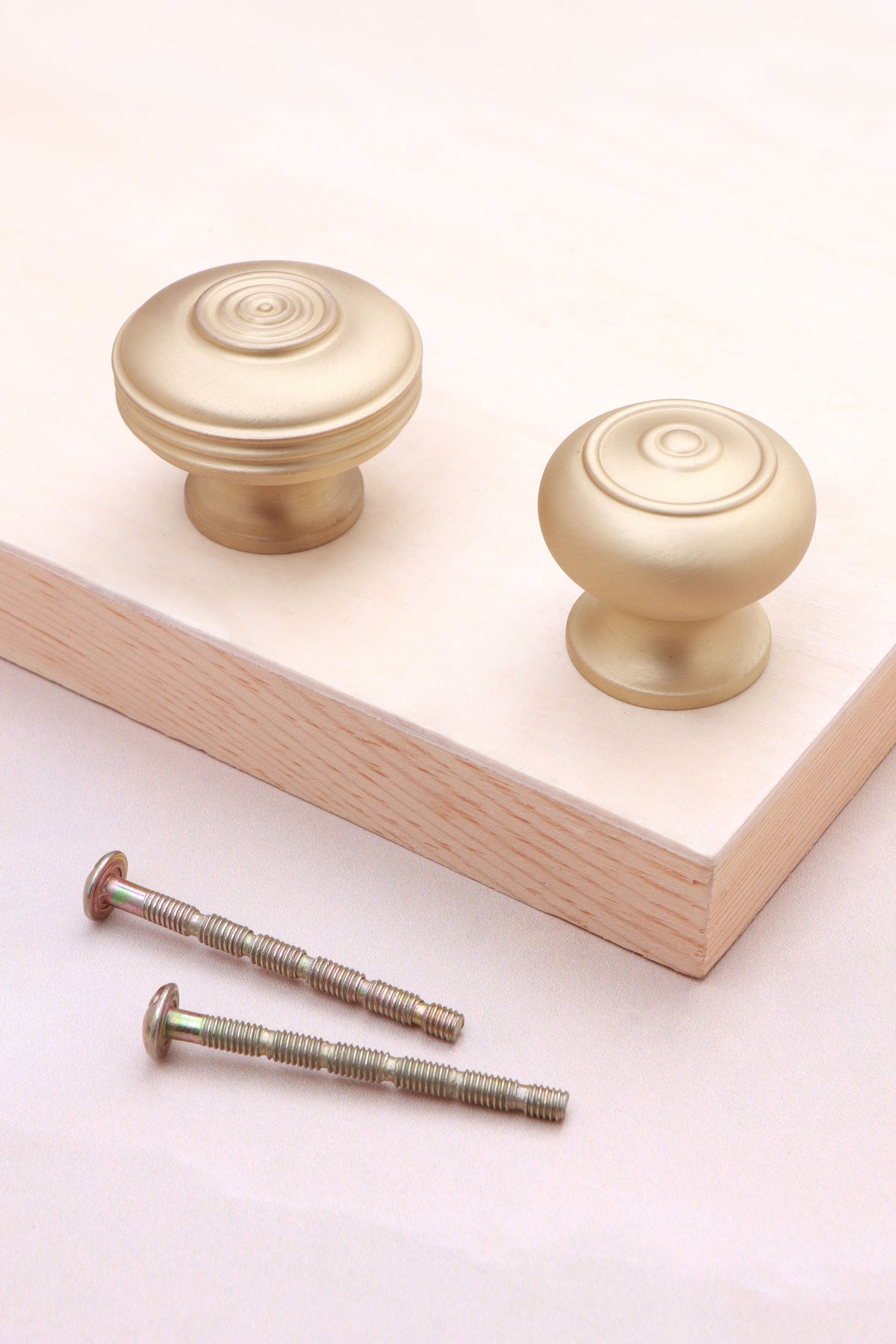 Bloxwich cabinet knob in satin brass