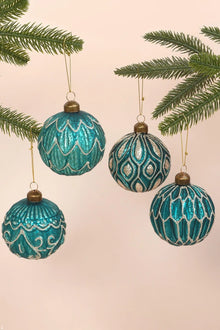 Handbemalte türkisfarbene Jubiläums-Christbaumkugeln aus Glas — 4er-Set