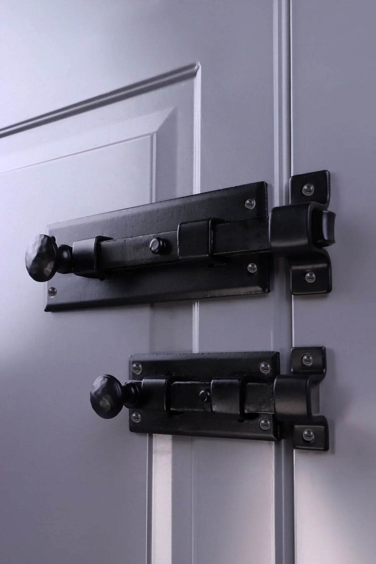 Hand-Forged Hammered Iron Sliding Door Bolt, Black — G Decor